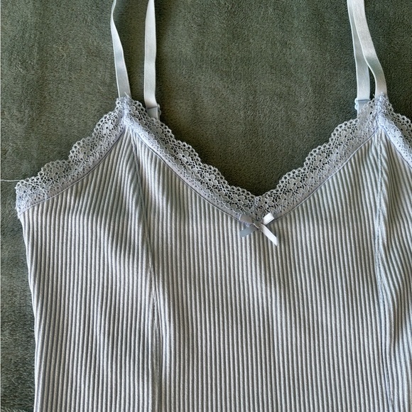 Divided Light Blue Lace-Accent Bodycon Dress - Picture 5 of 11